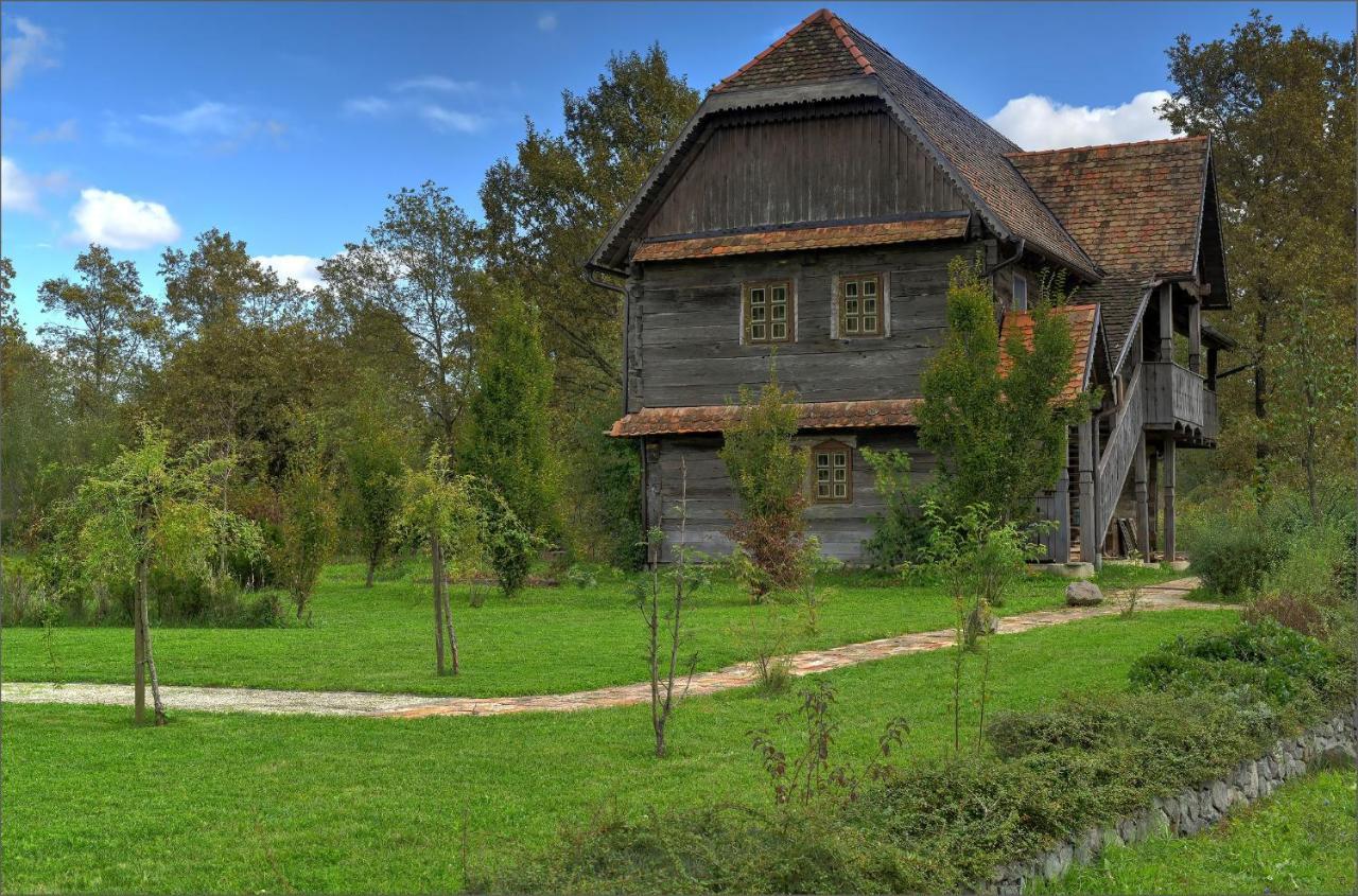 Hotel Dvorac Jurjevec Lekenik Zewnętrze zdjęcie