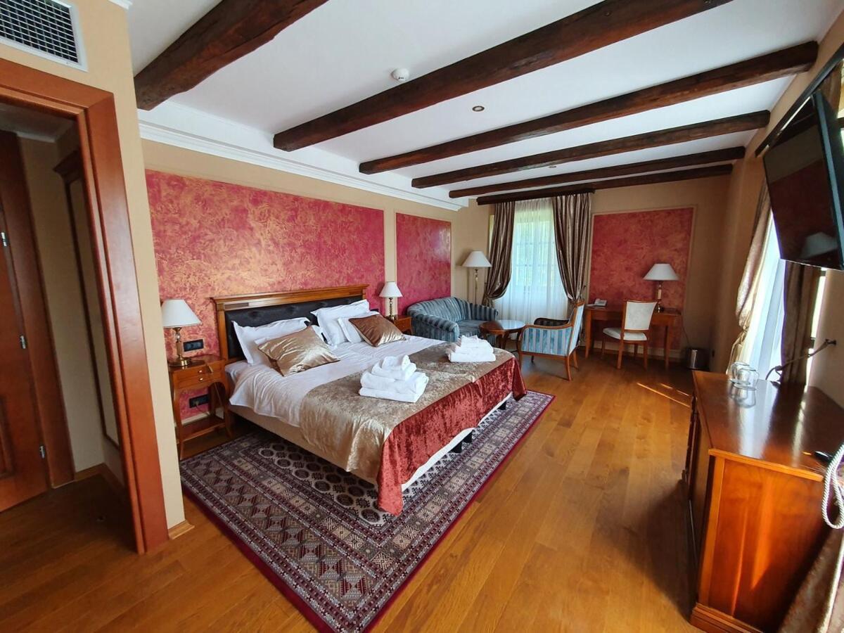 Hotel Dvorac Jurjevec Lekenik Zewnętrze zdjęcie